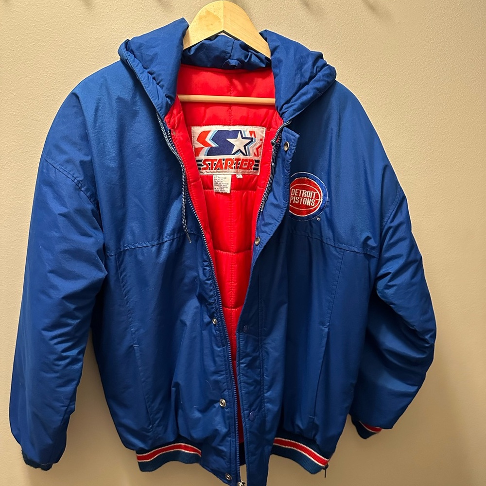 Vintage Men’s Blue Detroit Pistons Jacket